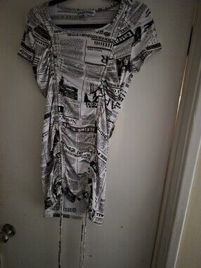 Newspaper Print Short Sleeve Dress - Black & White